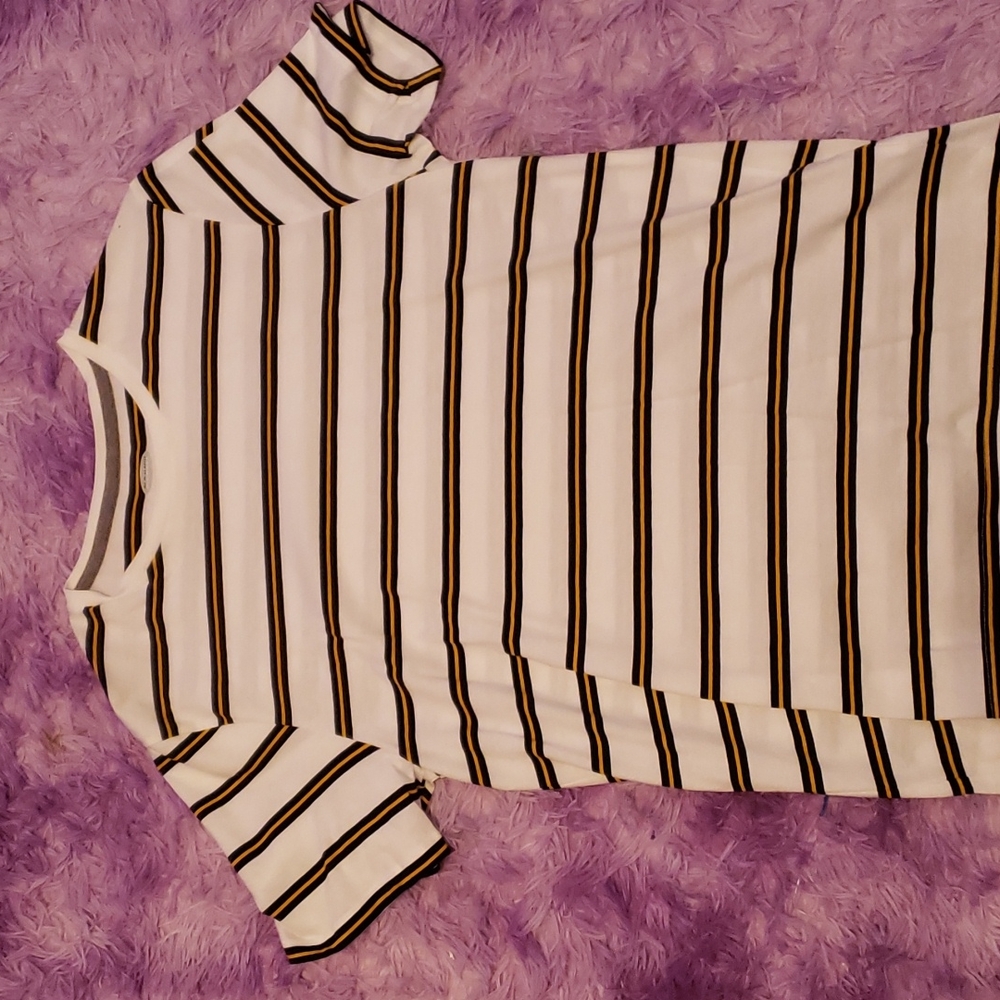 BUNDLE of tshirts Mens large all new, old navy one missing tag